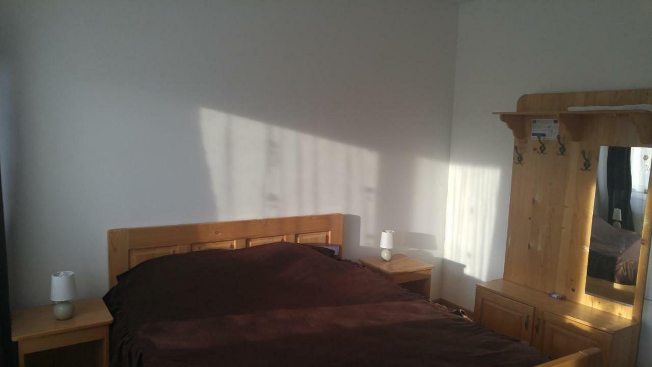 Hotel Pensiunea Casa Vanatorului Oteleni Esterno foto