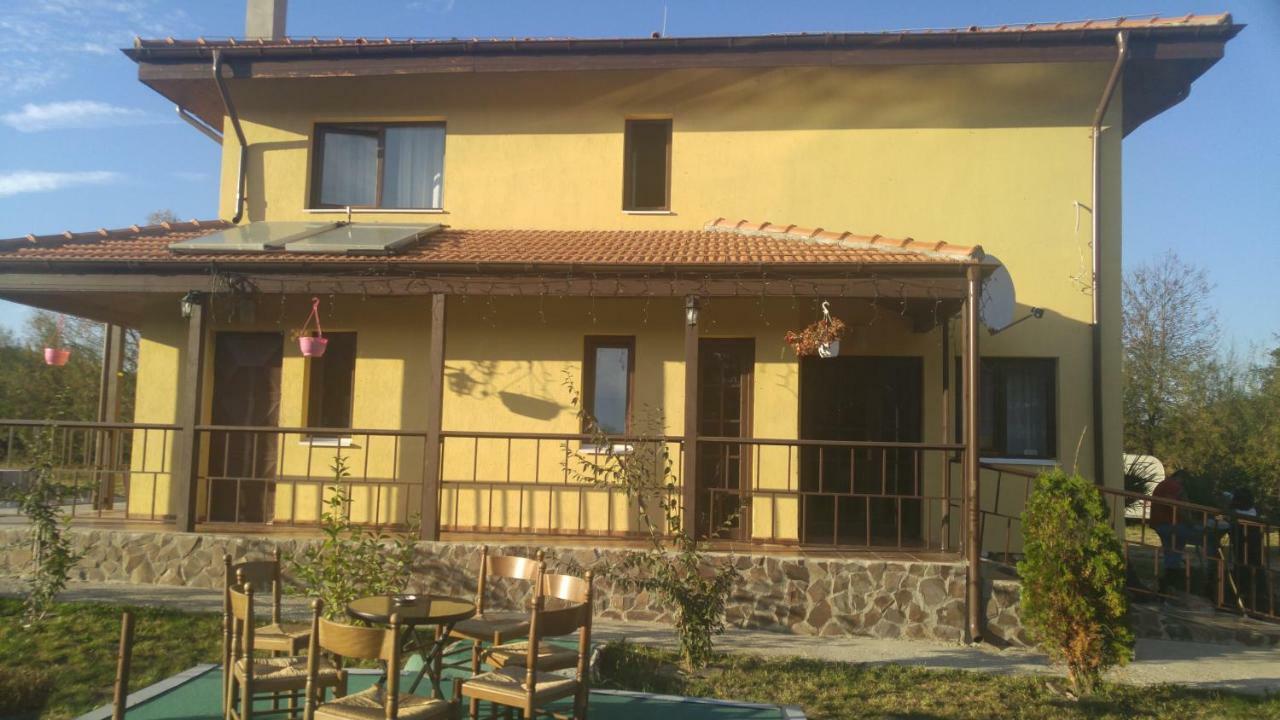 Hotel Pensiunea Casa Vanatorului Oteleni Esterno foto