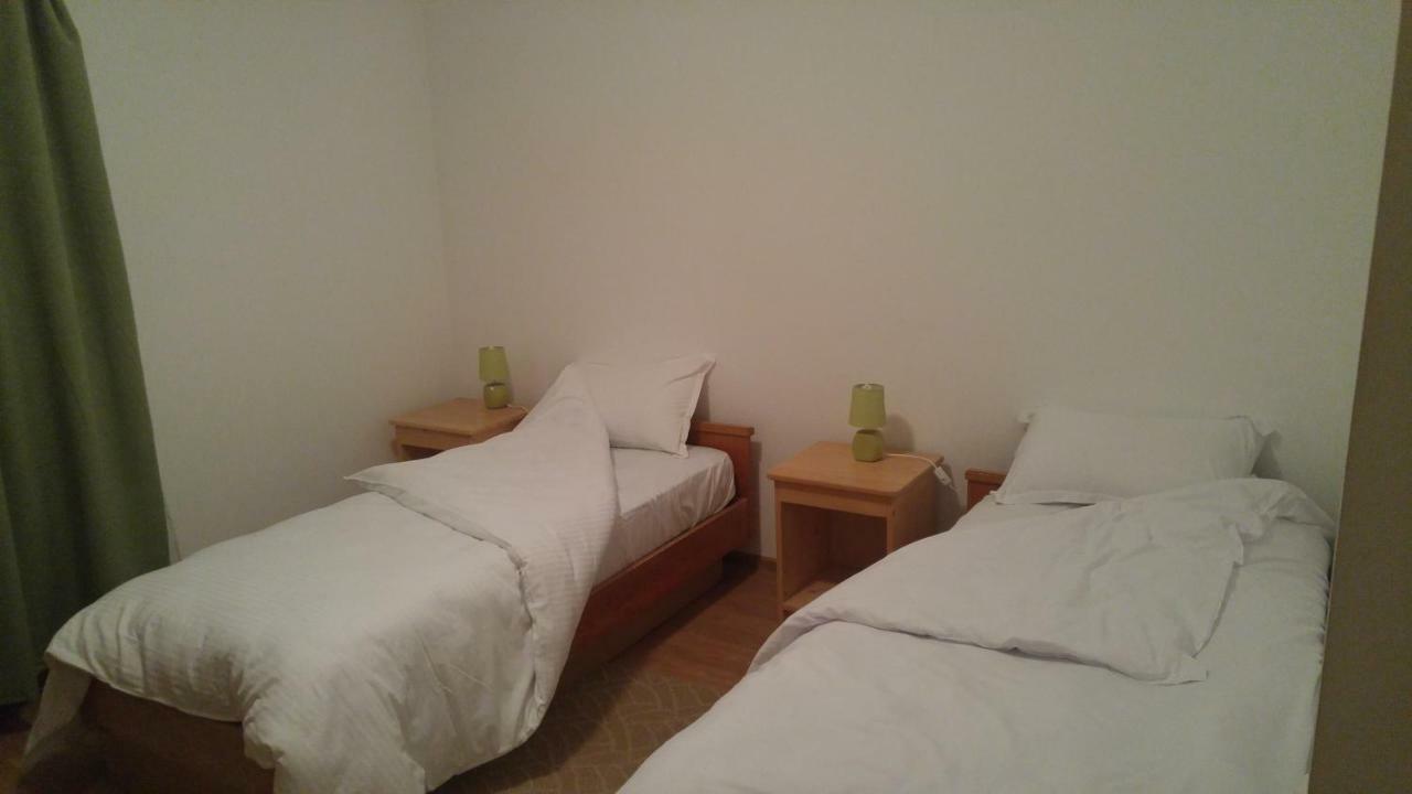 Hotel Pensiunea Casa Vanatorului Oteleni Esterno foto